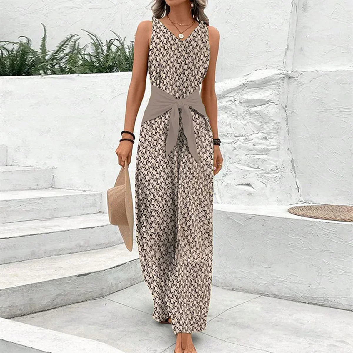 Ellen™ | Ermeløs Jumpsuit med Rund Hals